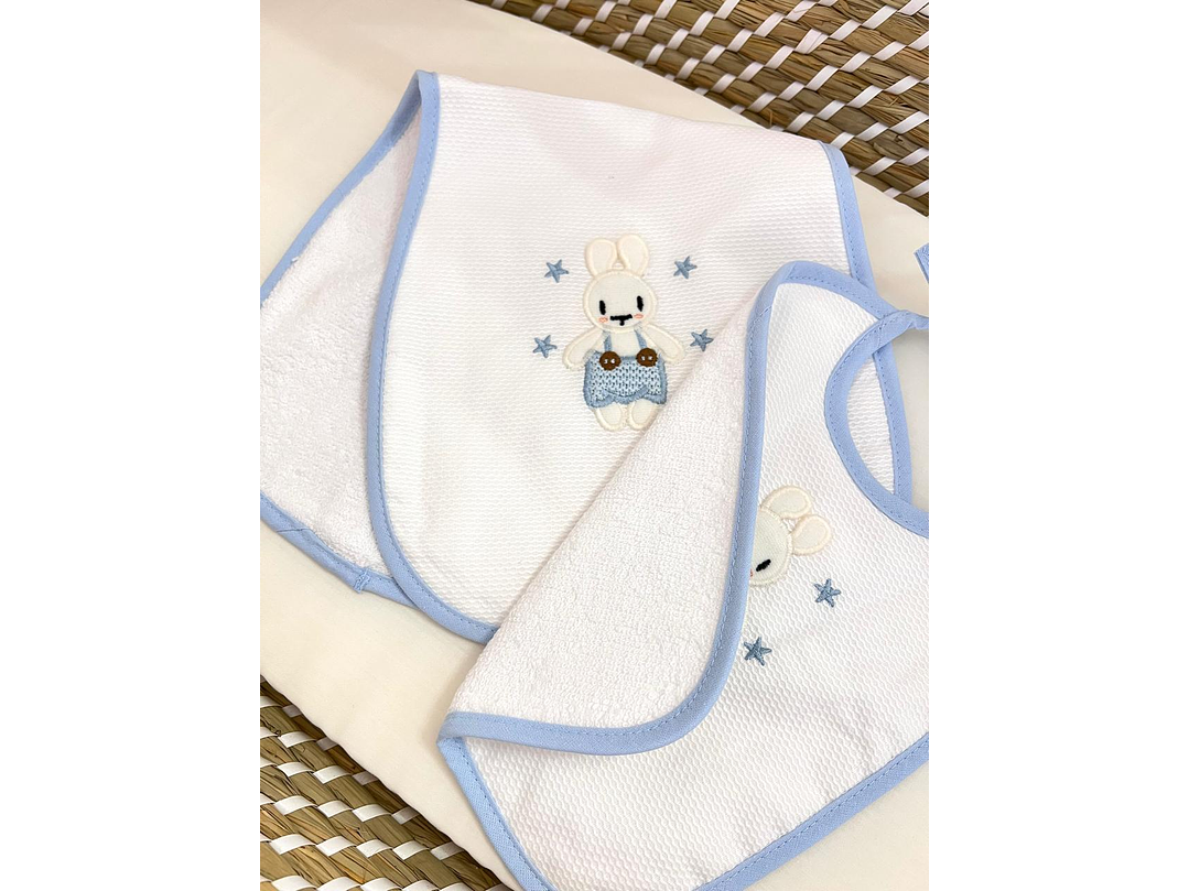 Babero + Sacagases 2