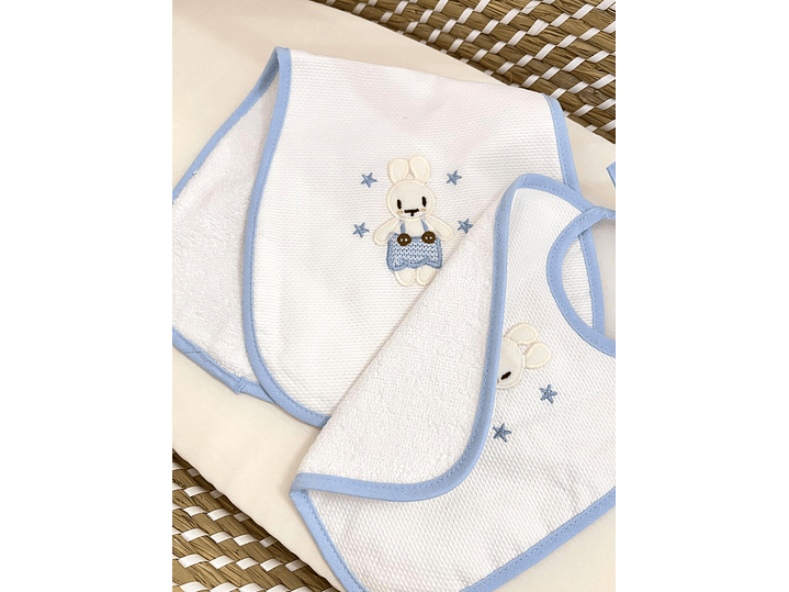 Babero + Sacagases 2