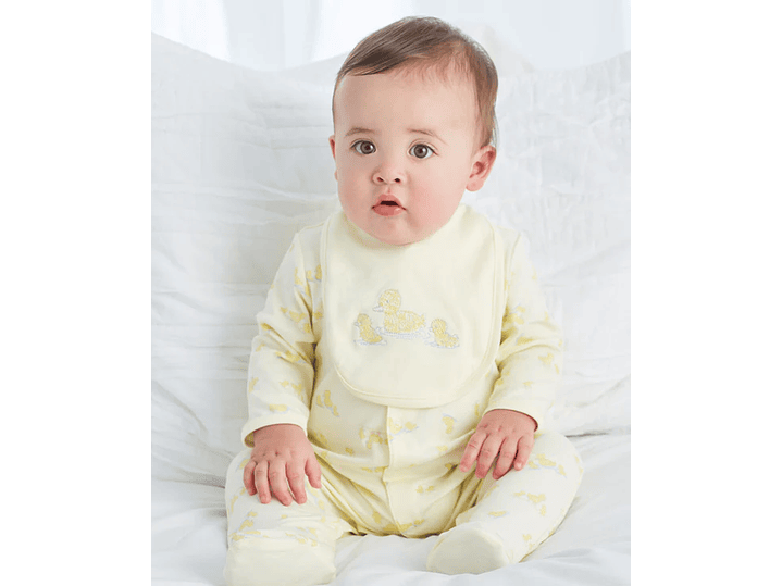 Pijamas + Babero Little Me  1