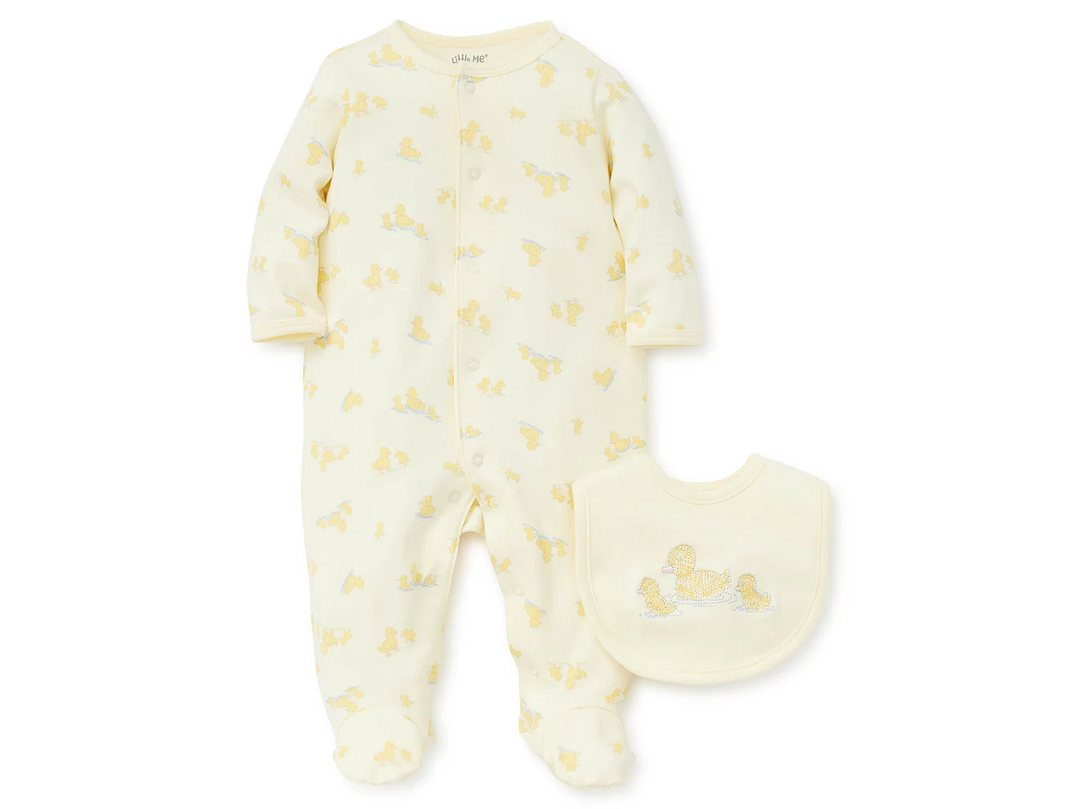 Pijamas + Babero Little Me  2