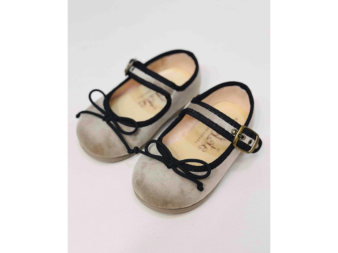 Calzado Tokolate  Beige Borde Negro 4