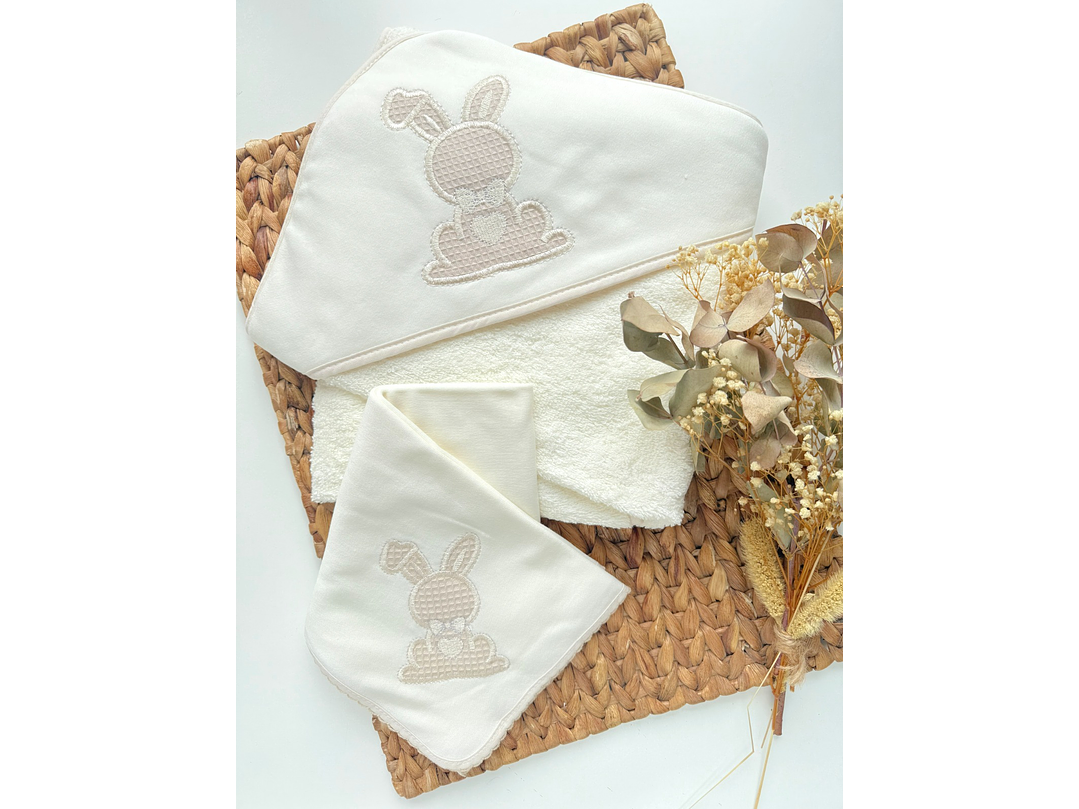 Set Toalla + Muselina Conejo Español 1