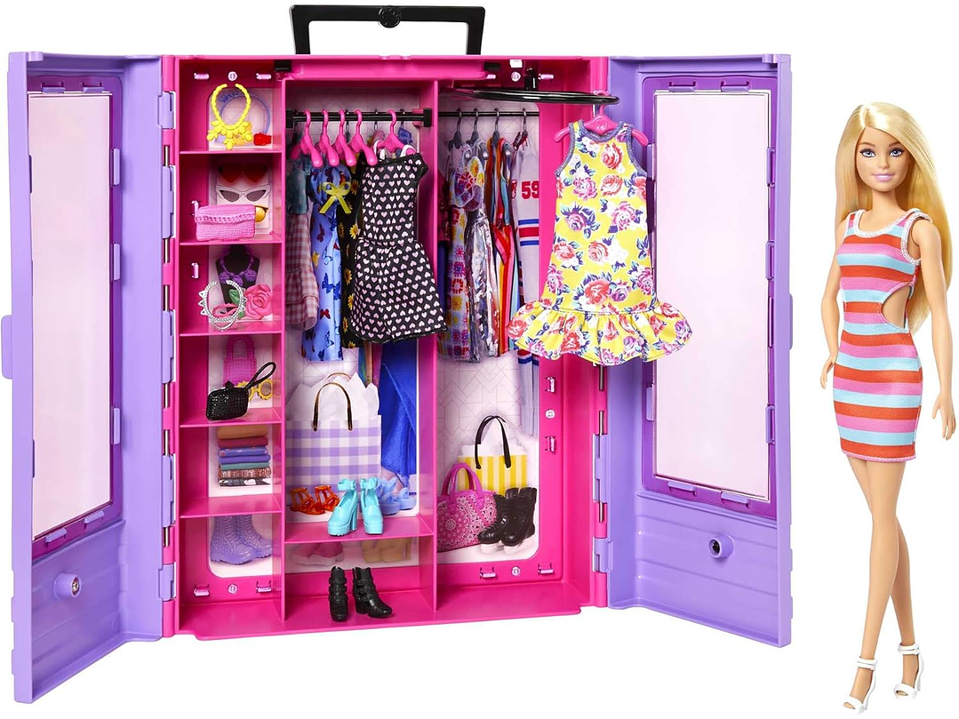  Barbie Fashionistas Ultimate Closet 1