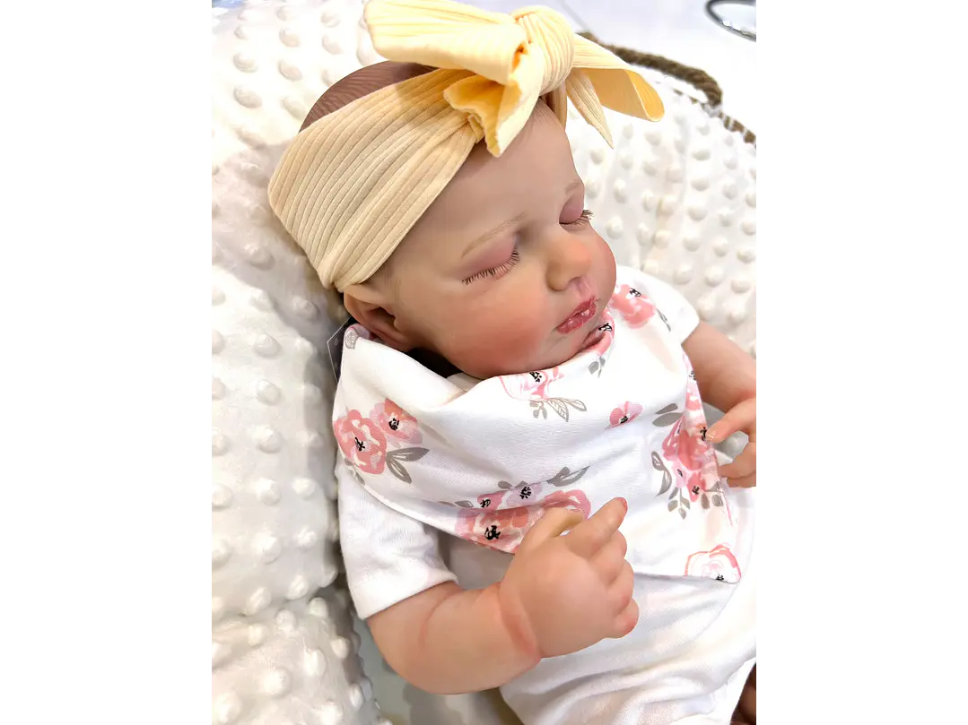 Muñeca Realista Vivian 3