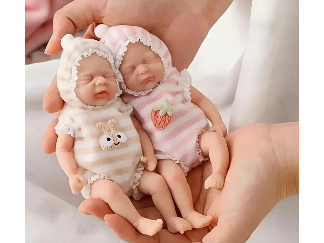 Muñeca Reborn Bebé 15 cm Mini de Silicona con Ropa y Accesorios de Alimentación 2