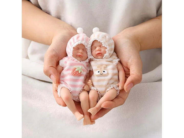 Muñeca Reborn Bebé 15 cm Mini de Silicona con Ropa y Accesorios de Alimentación 3