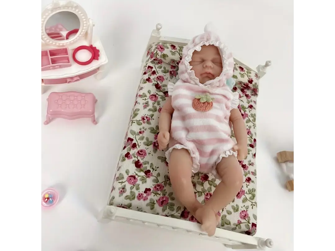 Muñeca Reborn Bebé 15 cm Mini de Silicona con Ropa y Accesorios de Alimentación 4