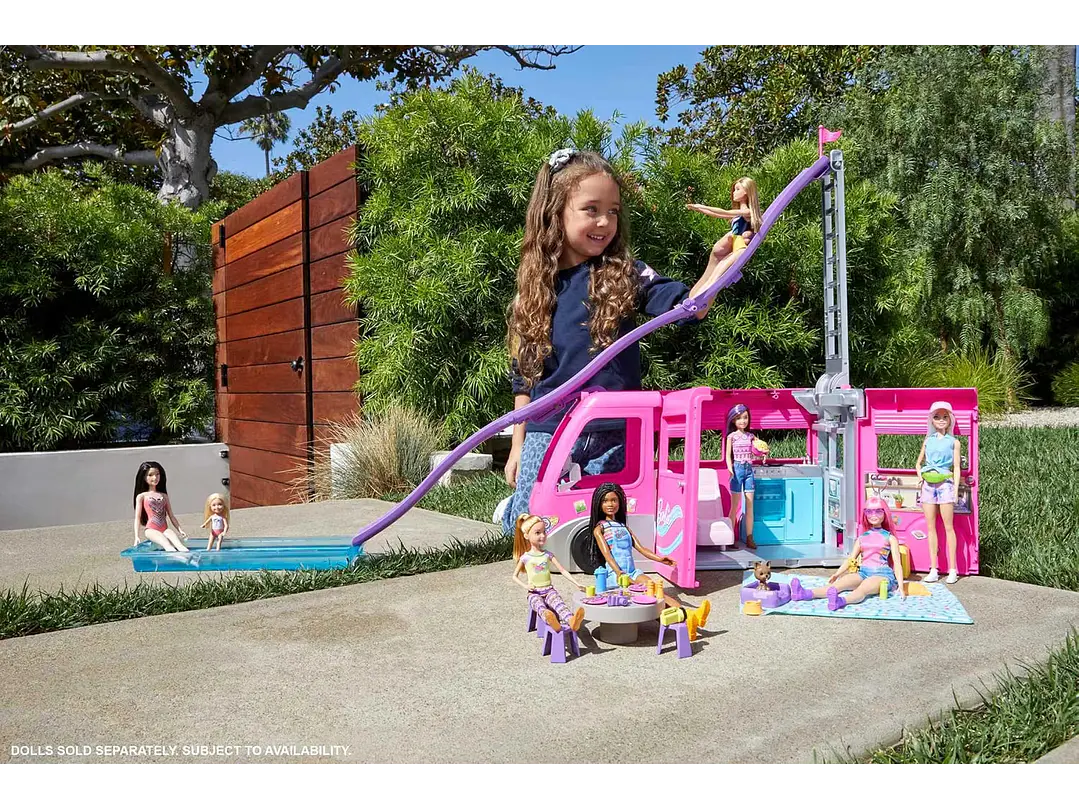 Camper Barbie 1
