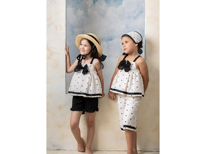 Set Español Shor Negro + Blusa  1
