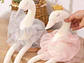 Muñeco De Apego Cisne Rosa  - Miniatura 2