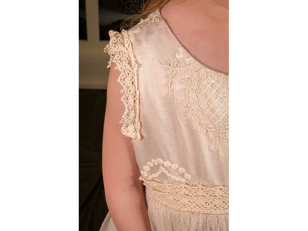Vestido Dorado Fortaleza 3