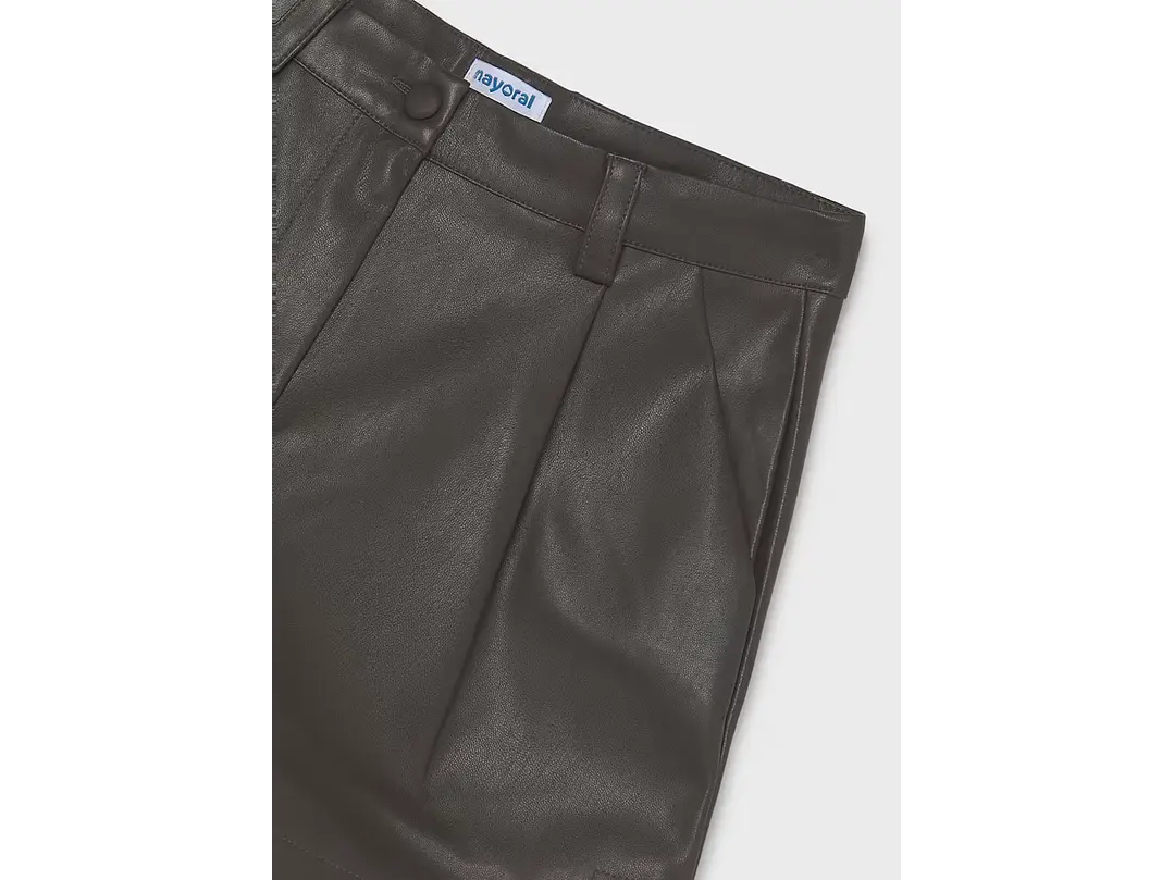 Short Mayoral 4