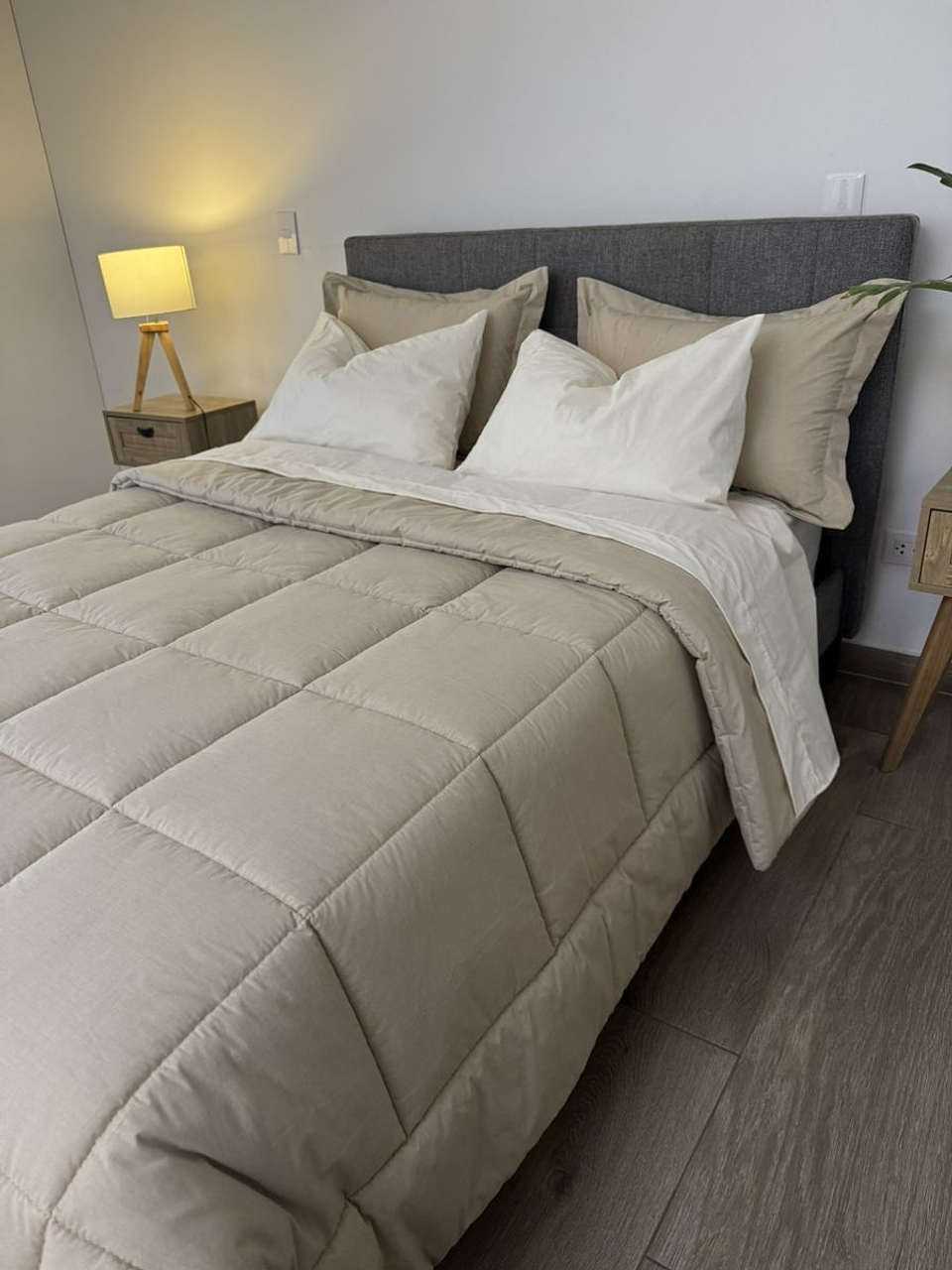 FARDO CUBRECAMAS CON FUNDAS DE PLUMON 45 KG PEMIUM 1