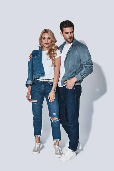 FARDO JEANS MIXTOS 45KG PREMIUM CHIC