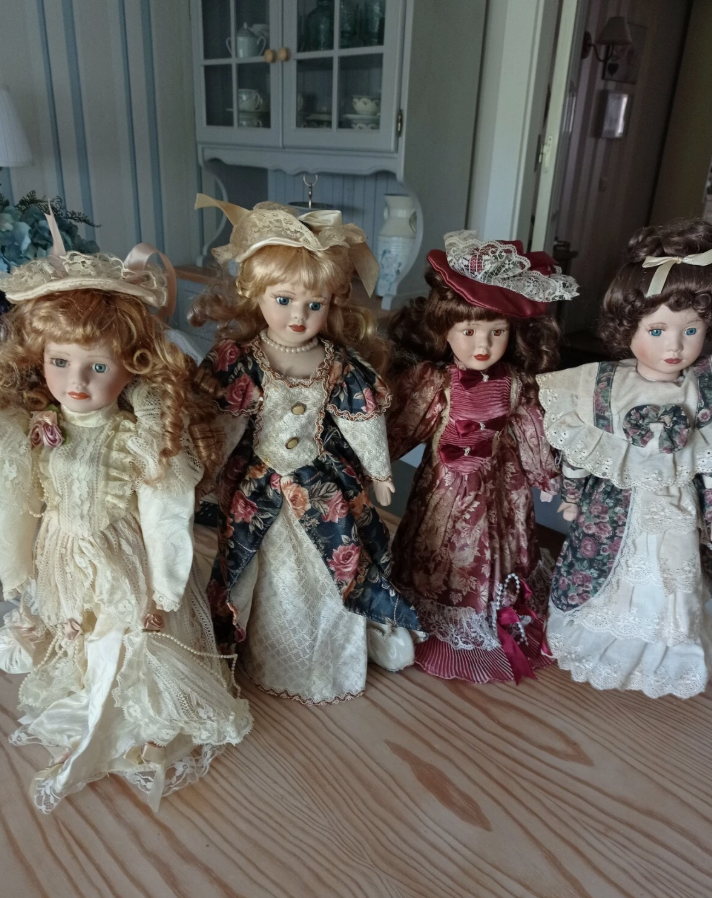 Fardo Muñecas de Porcelana Premium 