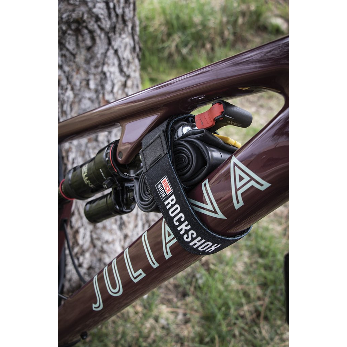 CARRIER STRAP ROCK SHOX NEGRO 2