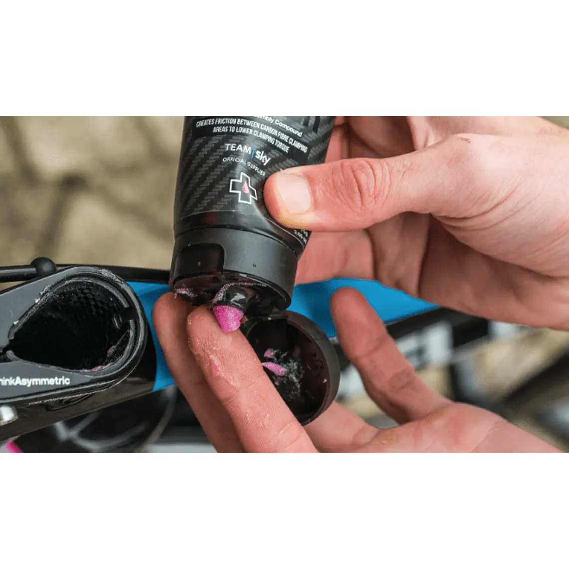 Grasa Carbon Gripper 75gr  MUC OFF 2