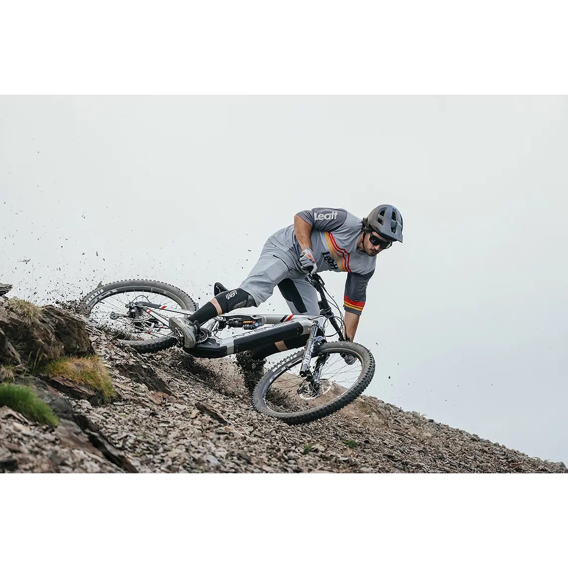 JERSEY LEATT MTB ENDURO 3.0 BLK/PURPLE 2