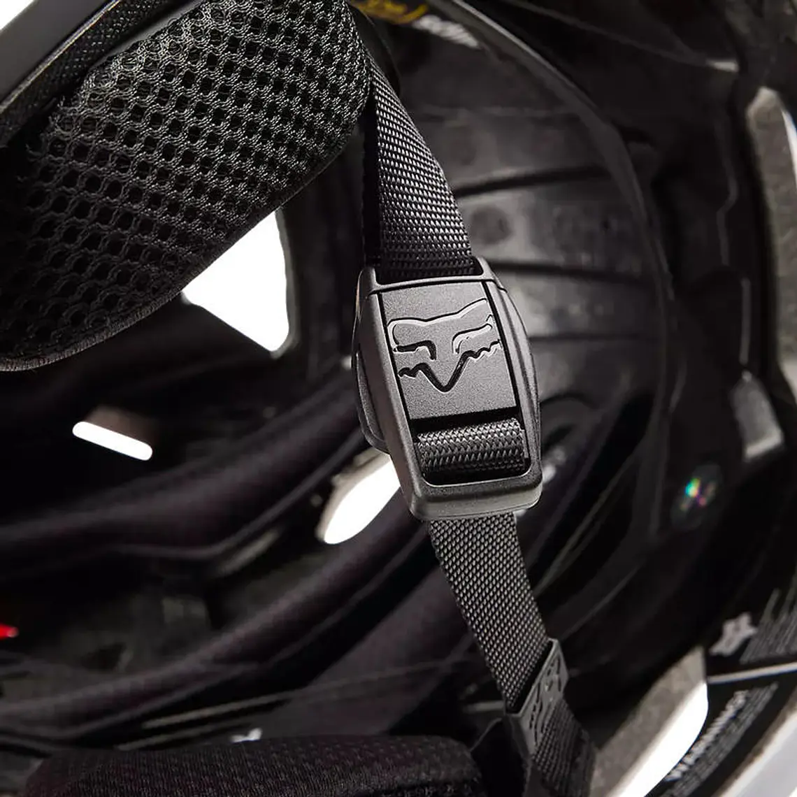 CASCO FOX PROFRAME RS CLYZO RED/WHI/BLK 5