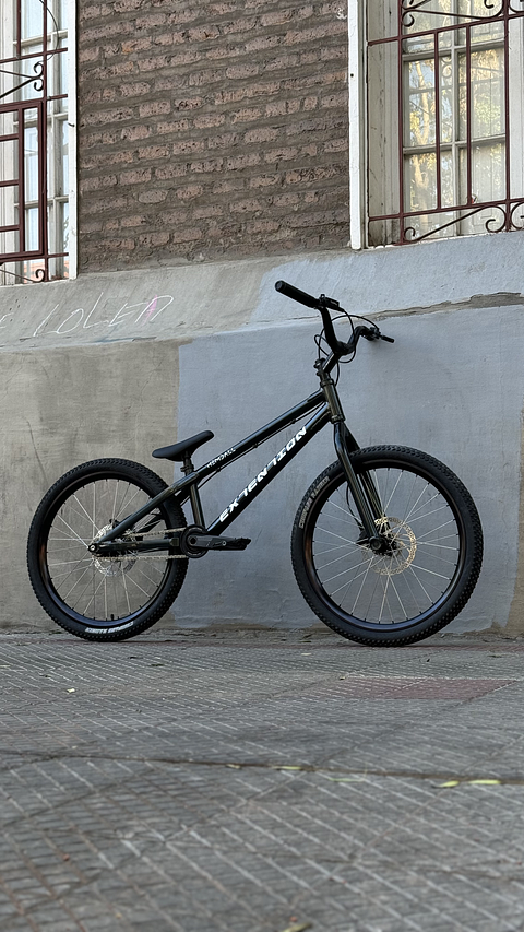 Bicicleta Street Trial Extention 24" Negro galaxia