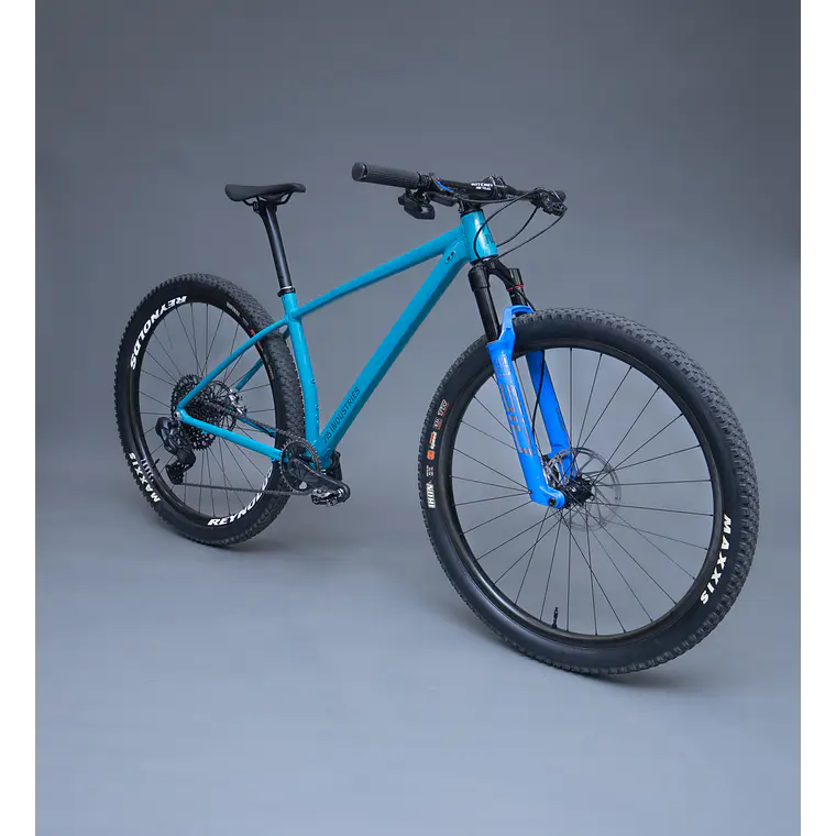 CUADRO 715IND KAZE XC 29er BLACK MATTE 3
