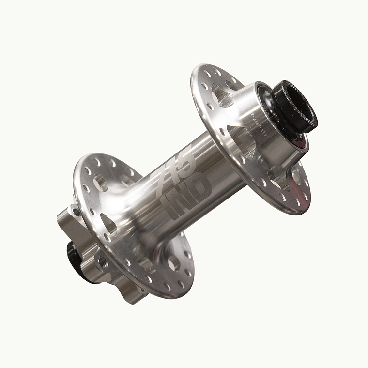 MAZA 715IND FRONT 15X110 SILVER 32H 2