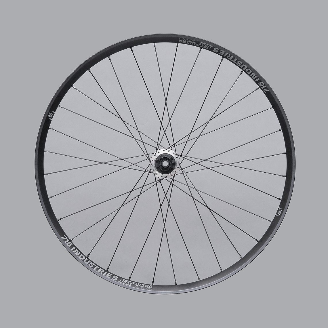 RUEDA 715IND ULTRA E30 12X148 32H 2