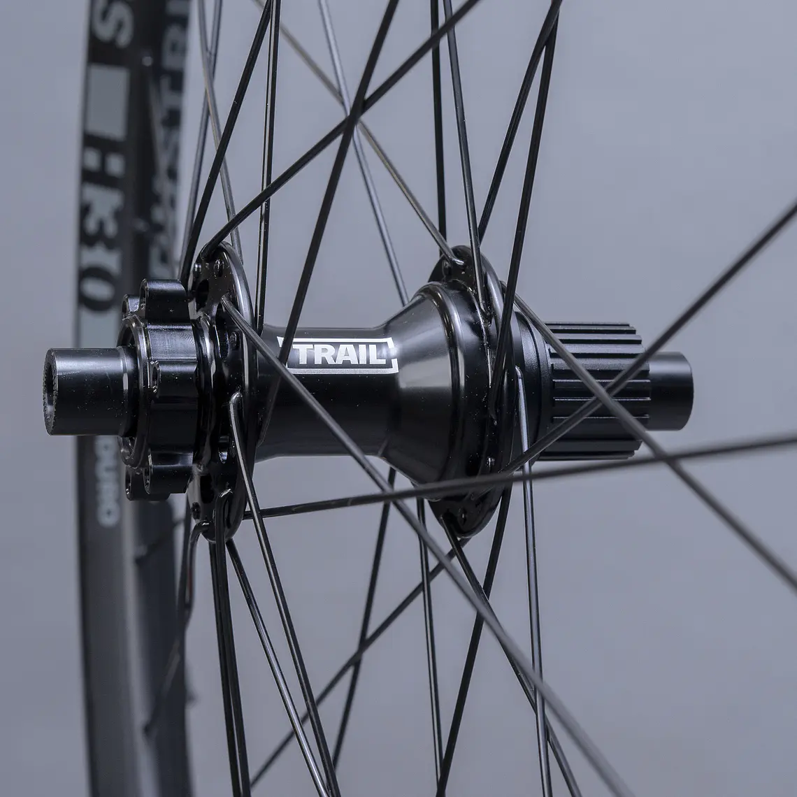 RUEDA 715IND H30 TRAIL 32H 12X148 TRASERA 3