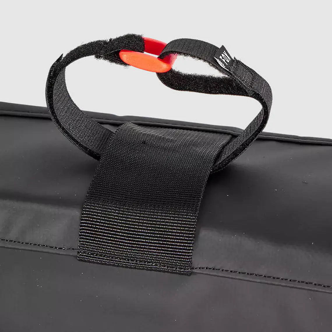 CUBRE PICK UP FOX BLACK 4