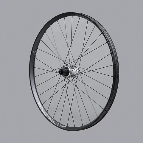 Rueda trasera 715
