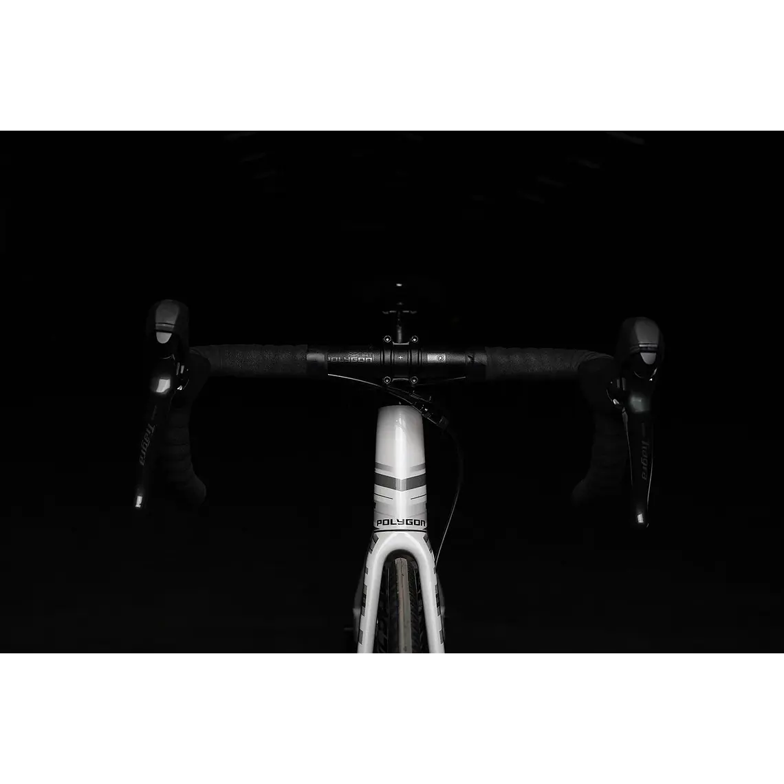 Bicicleta Ruta Polygon Strattos S4D White/Blk - Tiagra 10V 7