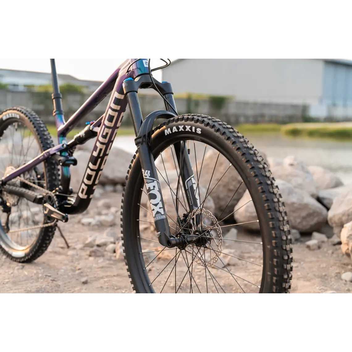 Bicicleta Polygon Siskiu T8 UDH Chameleon 6