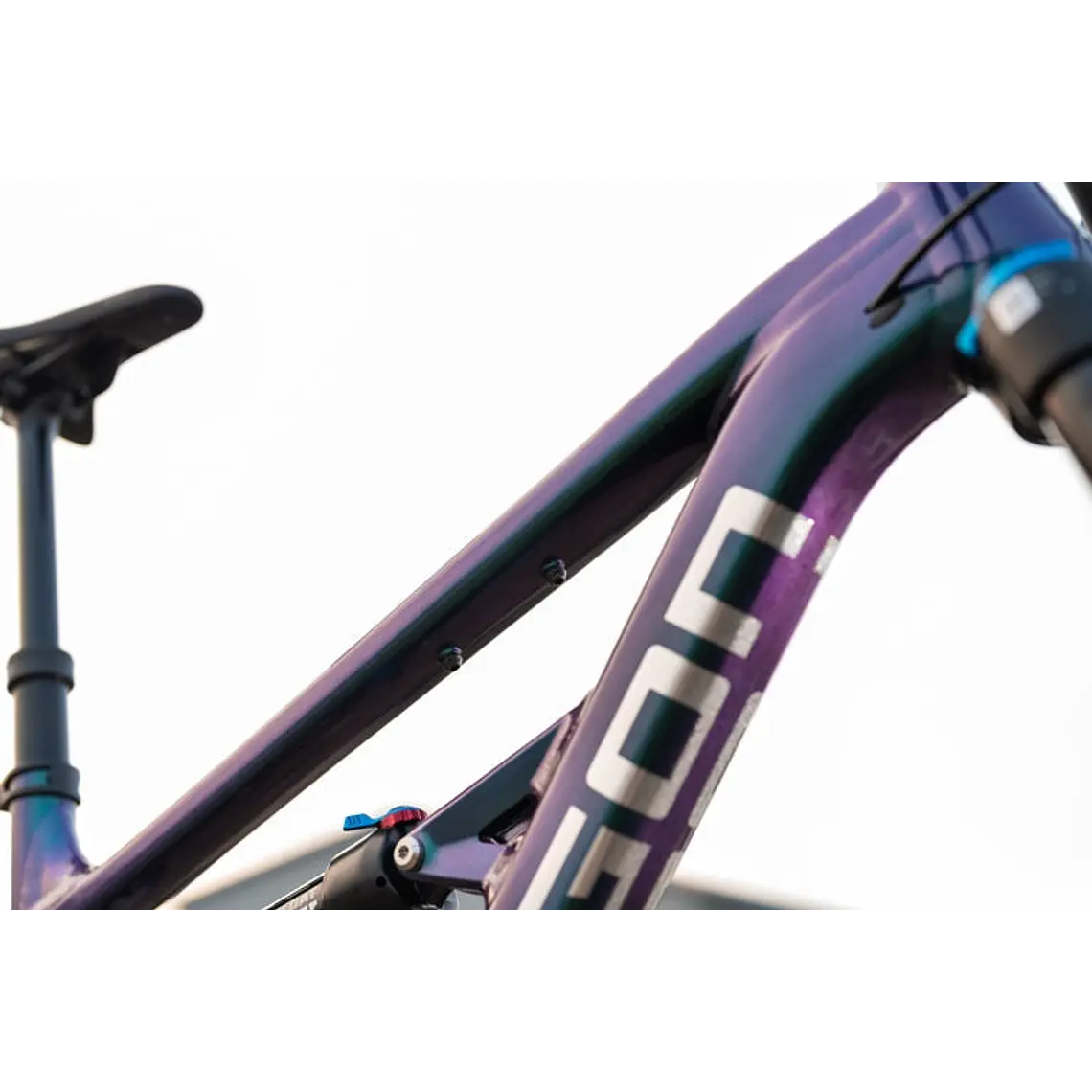Bicicleta Polygon Siskiu T8 UDH Chameleon 7