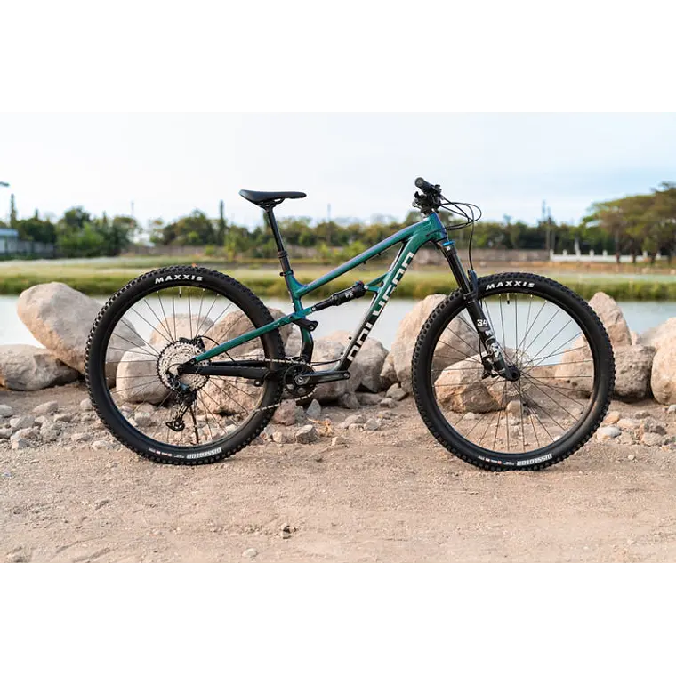 Bicicleta Polygon Siskiu T8 UDH Chameleon 11