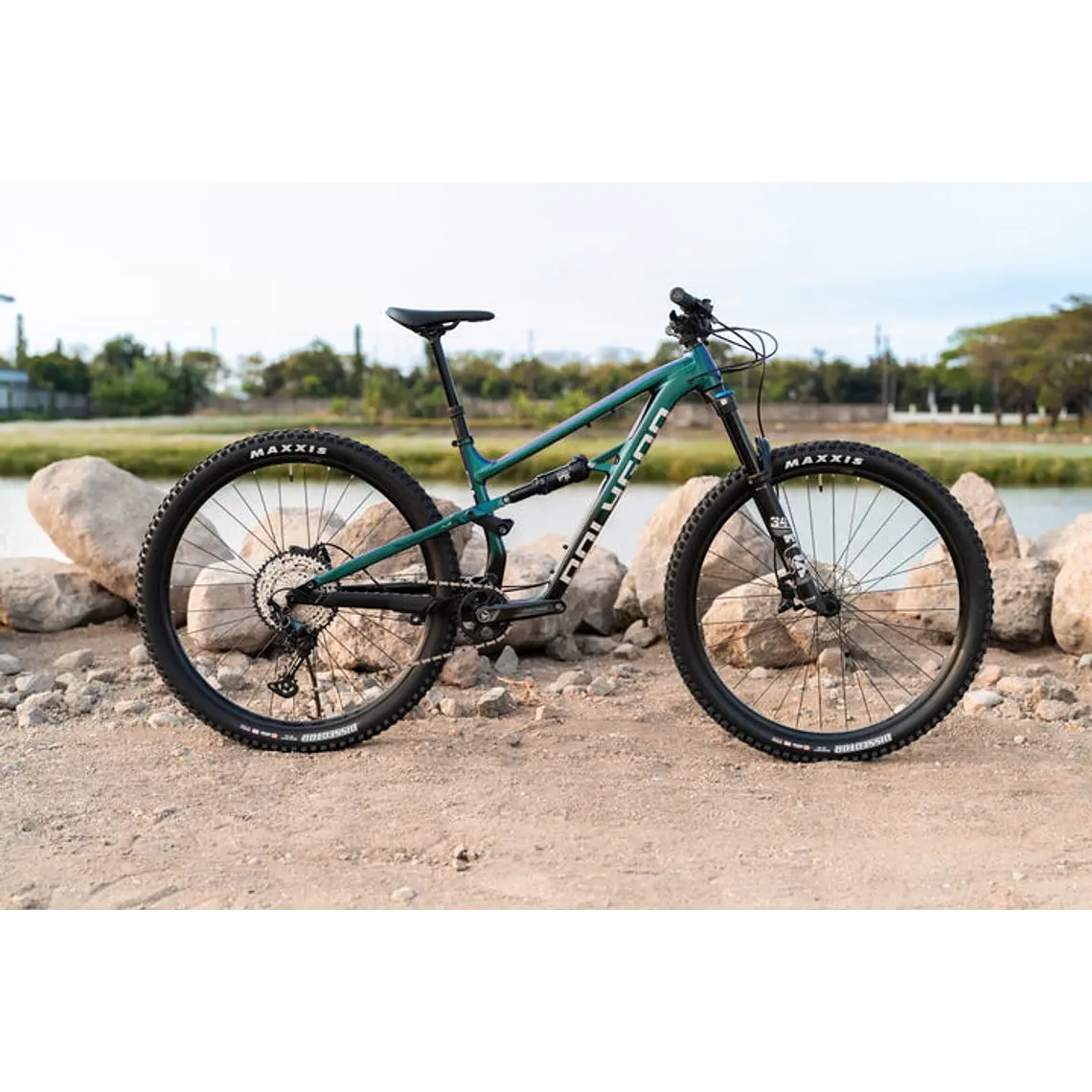 Bicicleta Polygon Siskiu T8 UDH Chameleon 11