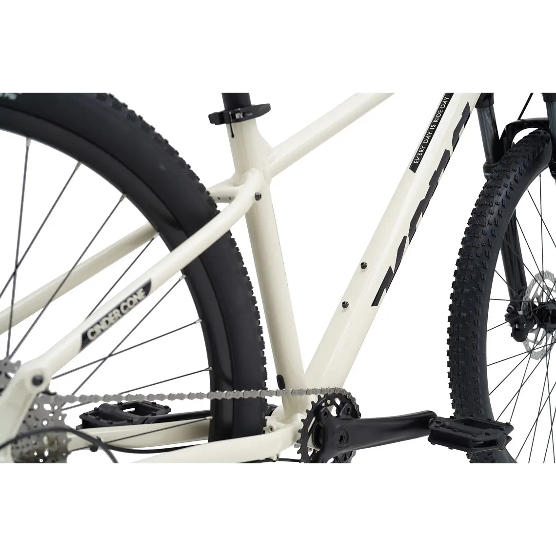 Bicicleta Kona Cinder Cone 7