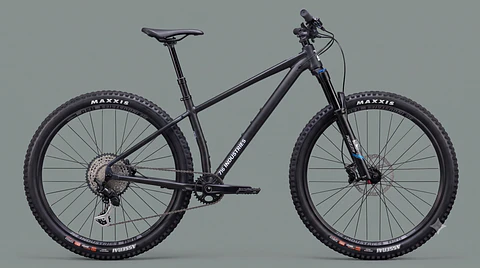 BICICLETA 715 KAZE BLACK UDH  PREVENTA