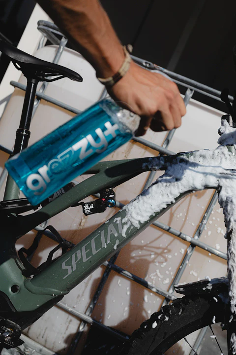 Shampoo GREZZY+ E-Razer Formula 1L