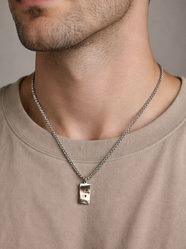 Colar O Olhar Personalizado com Foto – Pingente Retangular Gravado a Laser 4