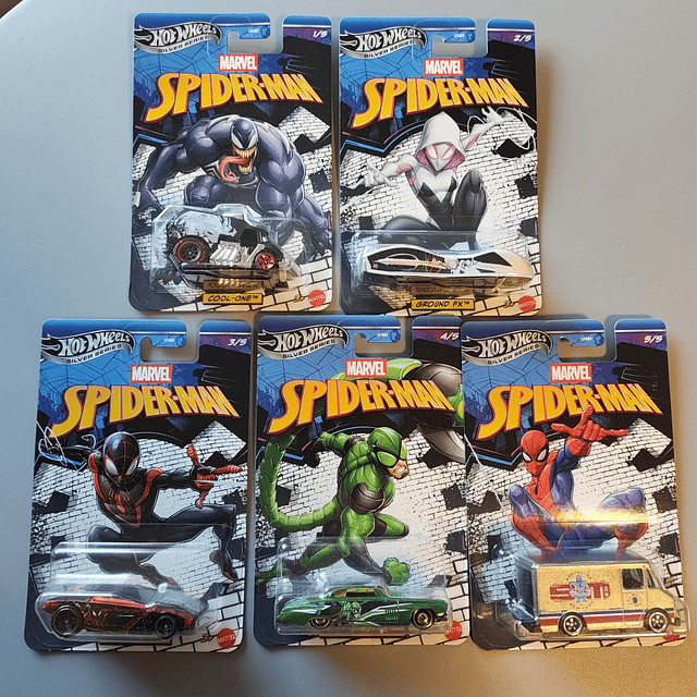 Hot Wheels basiques 2026 - Spider-Man Silver Series (5 pièces)