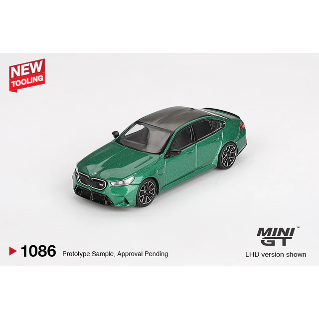 Mini GT 1086 - BMW M5 Isle of Man Green Metallic