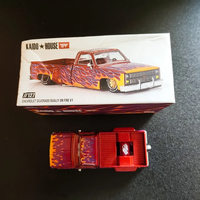 Mini GT x Kaido House 127 - Chevrolet Silverado Dually on Fire V1 - occasion - défaut boîte 2