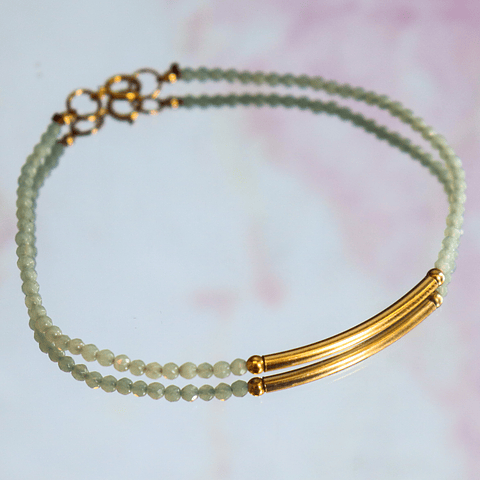 Pulsera amazonita con detalles gold filled