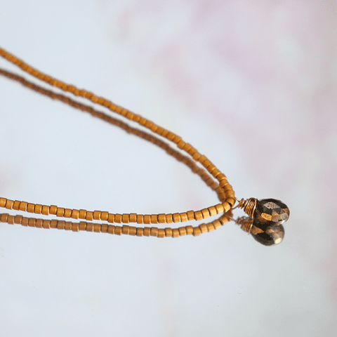 Collar mostacilla opaca delica bañada en oro 24k 
