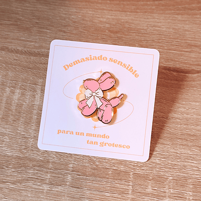 Pin esmaltado Globo Perrito