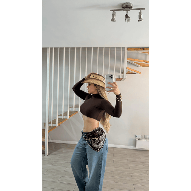 CROP TOP BÁSICA BEATLE