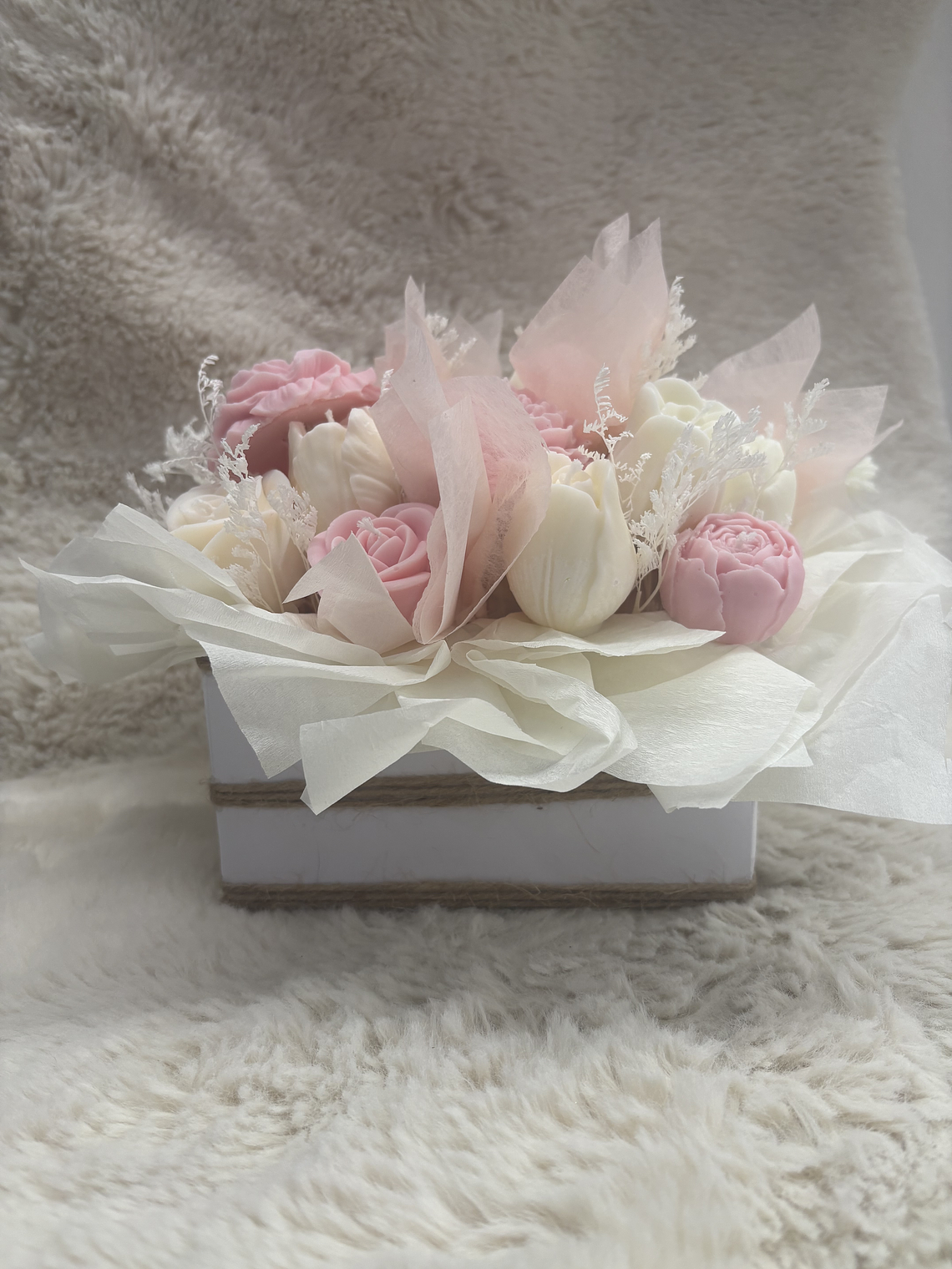 arranjo floral em velas de cera  1