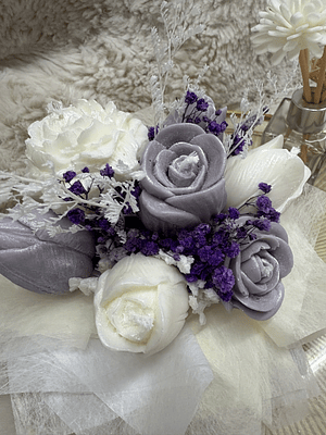 Buque em flores de cera pequeno 3