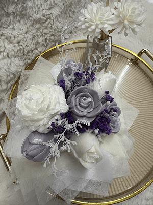 Buque em flores de cera pequeno 3