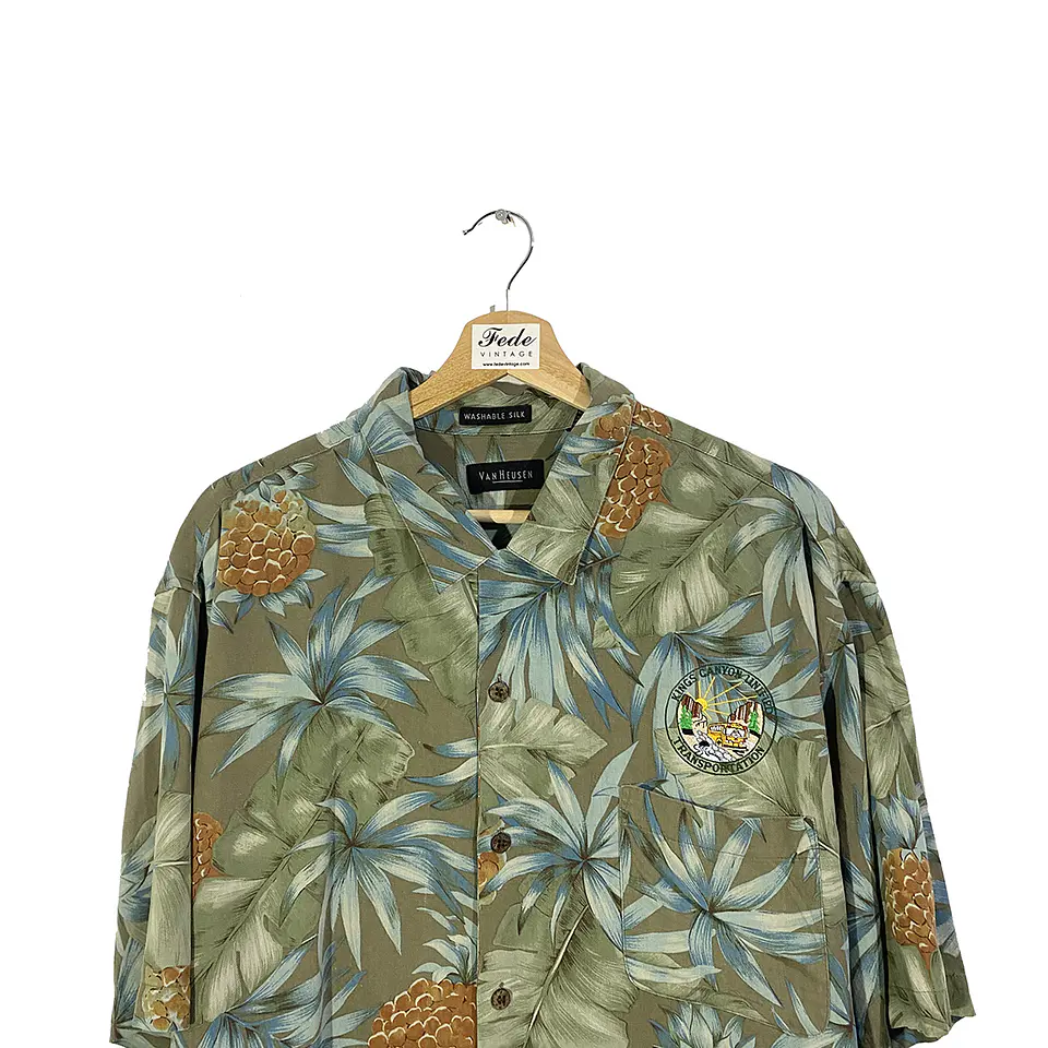 CAMISA VINTAGE VERDE VAN HEUSEN DE SEDA 2